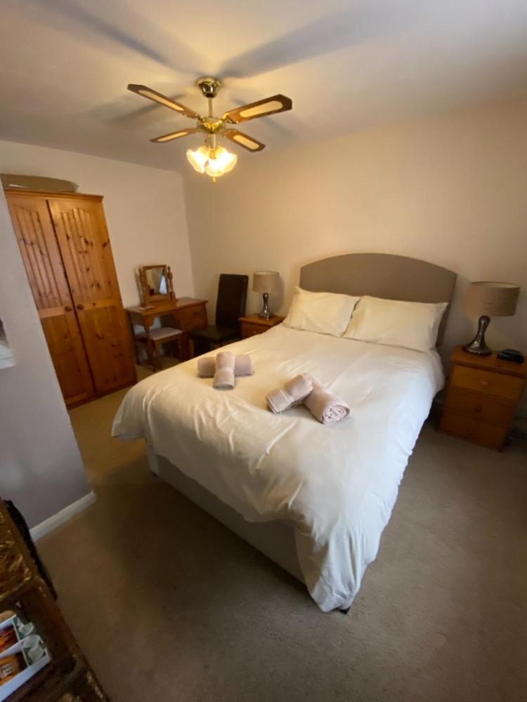 The Copley Arms Hotel Looe Room photo