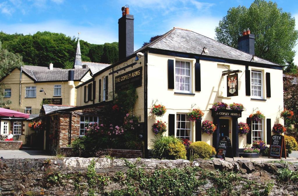 The Copley Arms Hotel Looe Exterior photo